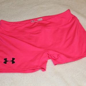 Under armour heat gear youth large shorts